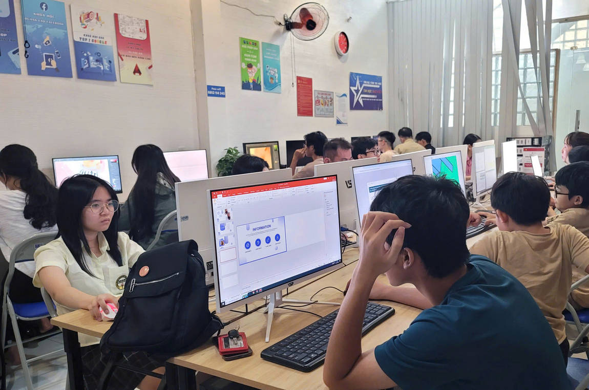 Khai Giảng Khóa Học Tin Học Văn Phòng Tại Tân Phú