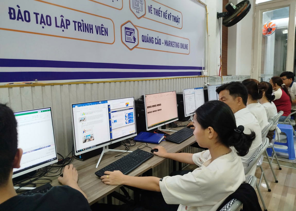 Các Công Cụ Và Phần Mềm AI Học Sinh Sẽ Được Thực Hành