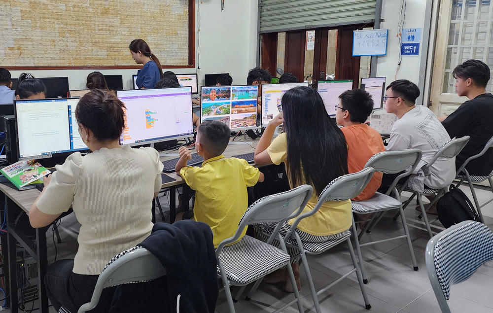 Giới Thiệu Về Khóa Học AI Dành Cho Trẻ Em