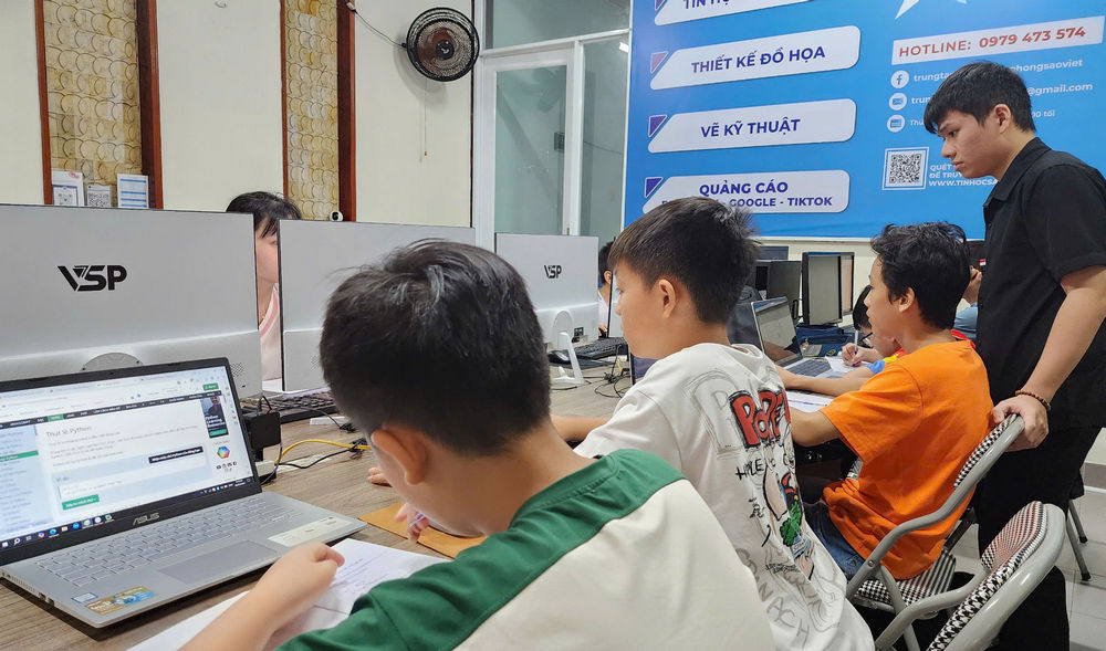 Lý Do Bạn Nên Tham Gia Khóa Học AI Cho Trẻ Em Tại Trung Tâm Tin Học