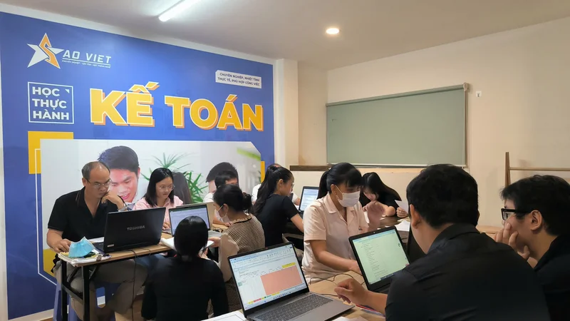 Khóa học Tin học Văn phòng - Từ cơ bản đến nâng cao 2026