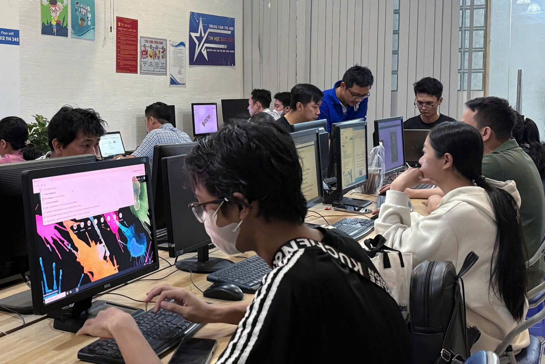 Đối Tượng Học Viên Tham Gia Khóa Học Khóa Học AI For Business