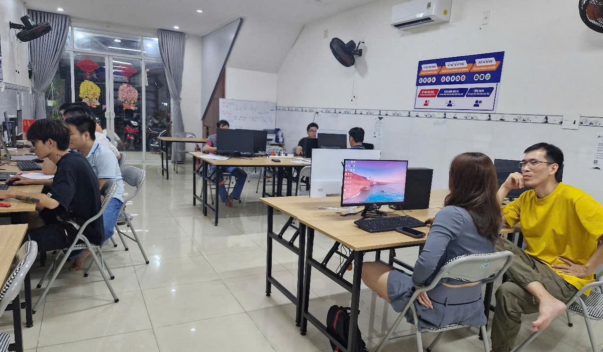 Lý Do Bạn Nên Tham Gia Khóa Học Khóa Học AI For Business
