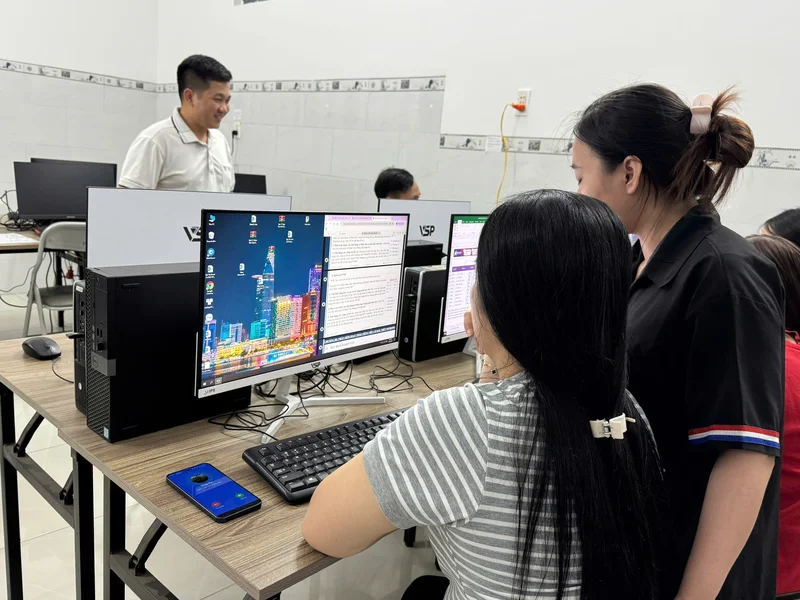 Khóa học AI Workflow Automation tại Trung Tâm Tin