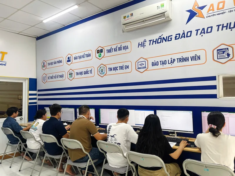 Ứng Dụng Của AI Automation Trong Các Lĩnh Vực