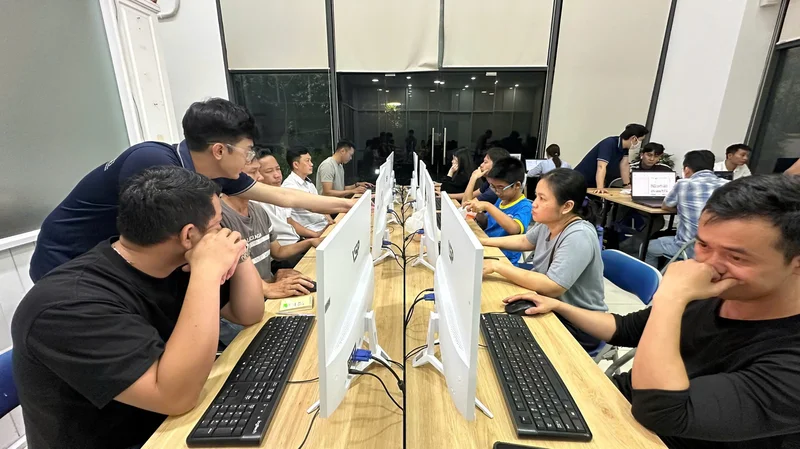So Sánh Lương Giữa Ngành AI Và Các Ngành Khác