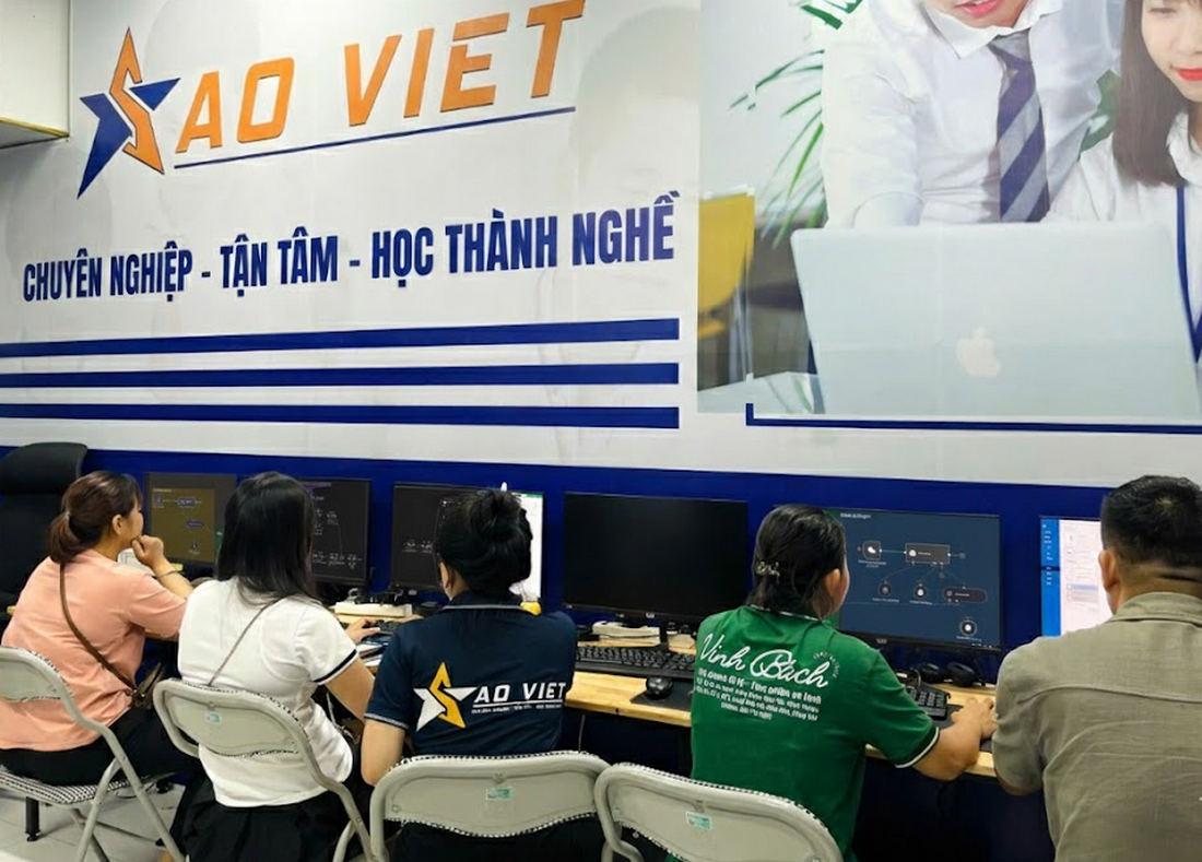 Tự Học Vibe Coding Tạo App Với Học Bài Bản Tại Trung Tâm